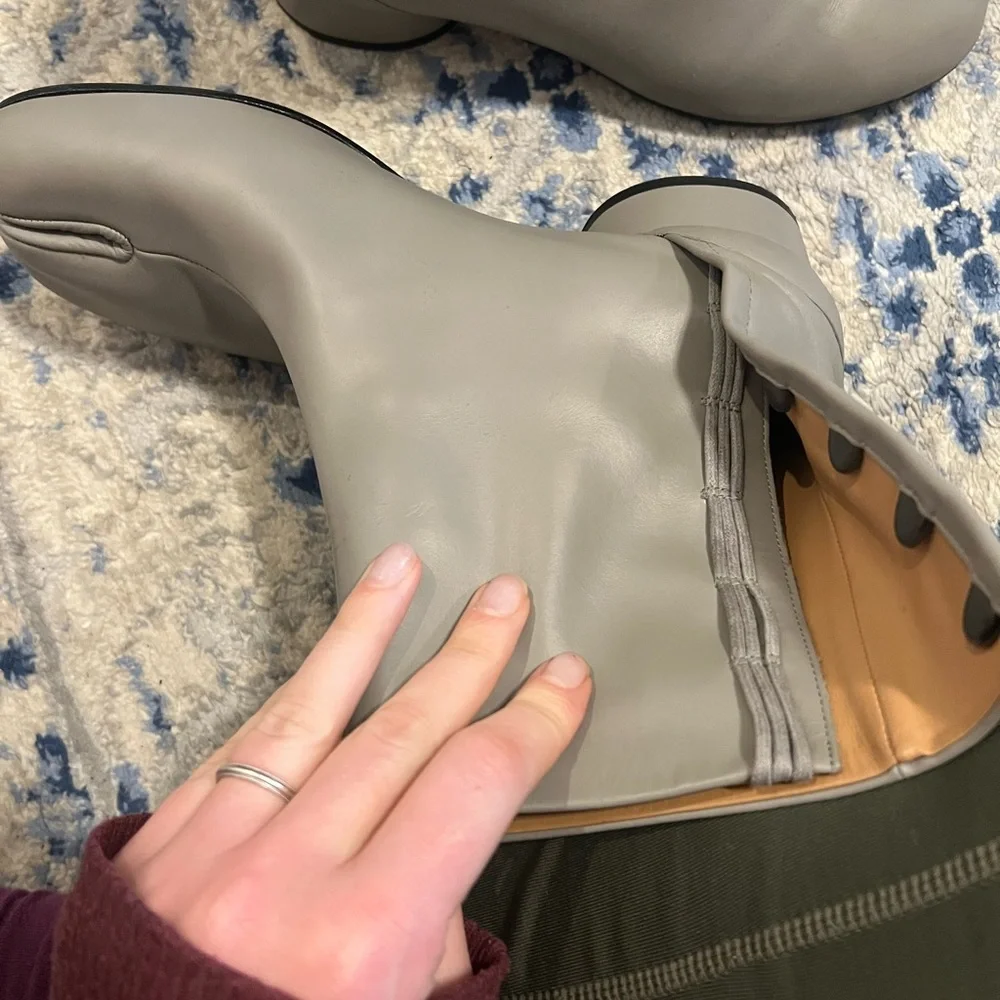 Amazing Margiela tabi boots low heel, in grey - Picture 5 of 7